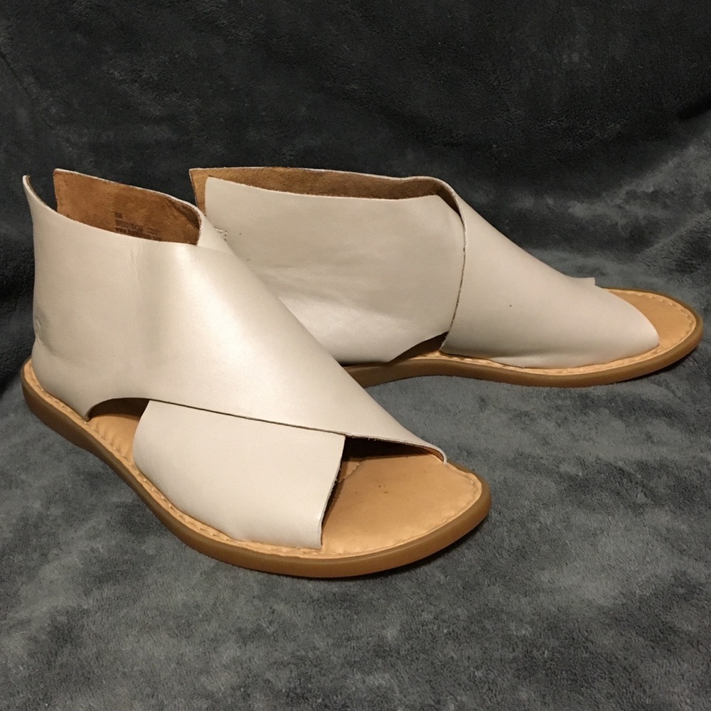 ⭐️ Born Leather Sandals ⭐️